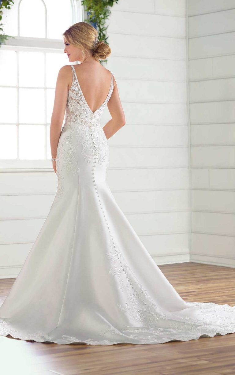 Essense of Australia D2675 - Vows Bridal