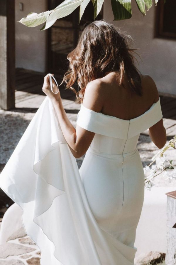 How To Pick The Right Wedding Dress Bustle Vows Bridal