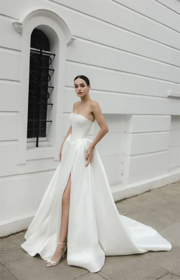 Jessica Couture Antigoni