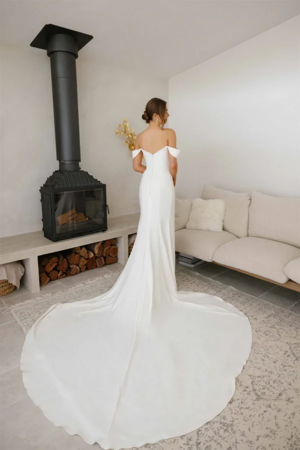 Miss Chloe Athena - Image 2