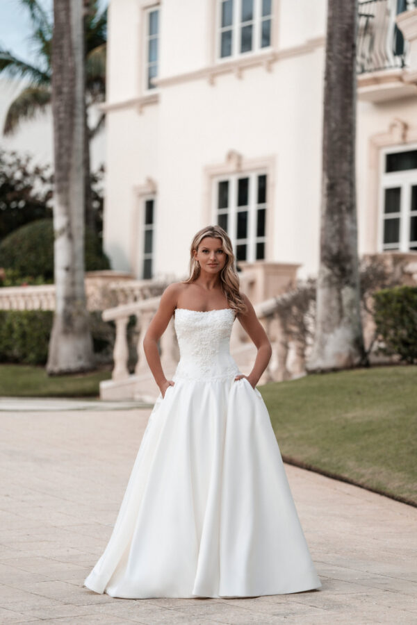 Allure Bridals A1350