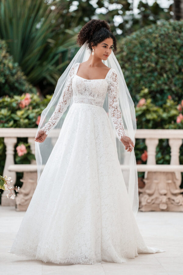 Allure Bridals A1357