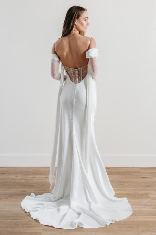 Wtoo by Watters Cam w/ Sleeves - Image 2