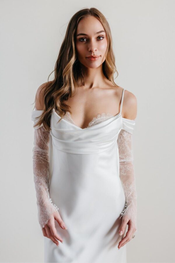 Wtoo by Watters Cam w/ Sleeves - Image 3